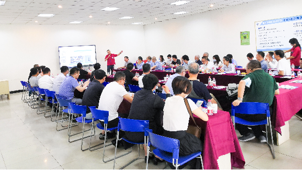 中國儀器儀表協(xié)會(huì)蒞臨九環(huán)機(jī)電參觀考察